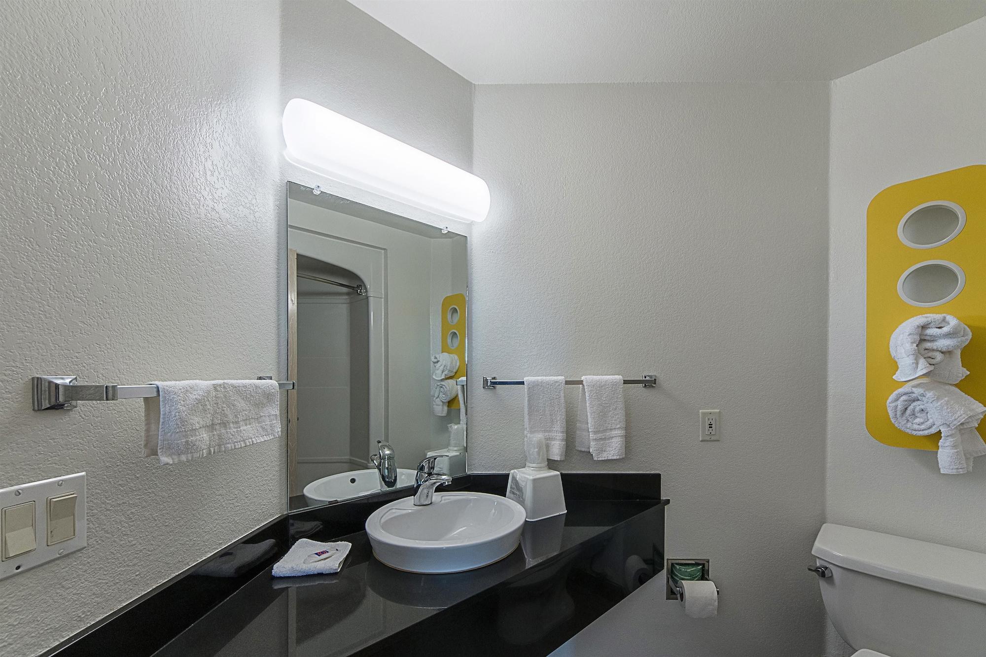 Motel 6-San Antonio, Tx - Downtown - Alamo Dome Εξωτερικό φωτογραφία