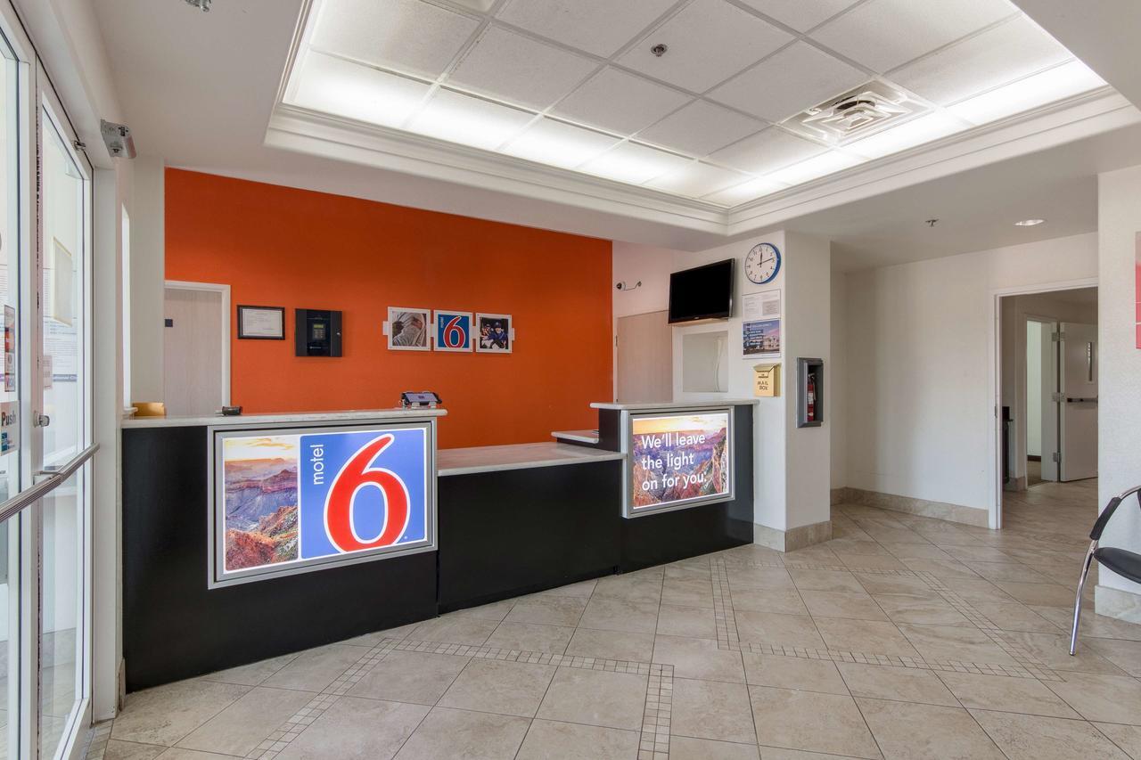 Motel 6-San Antonio, Tx - Downtown - Alamo Dome Εξωτερικό φωτογραφία