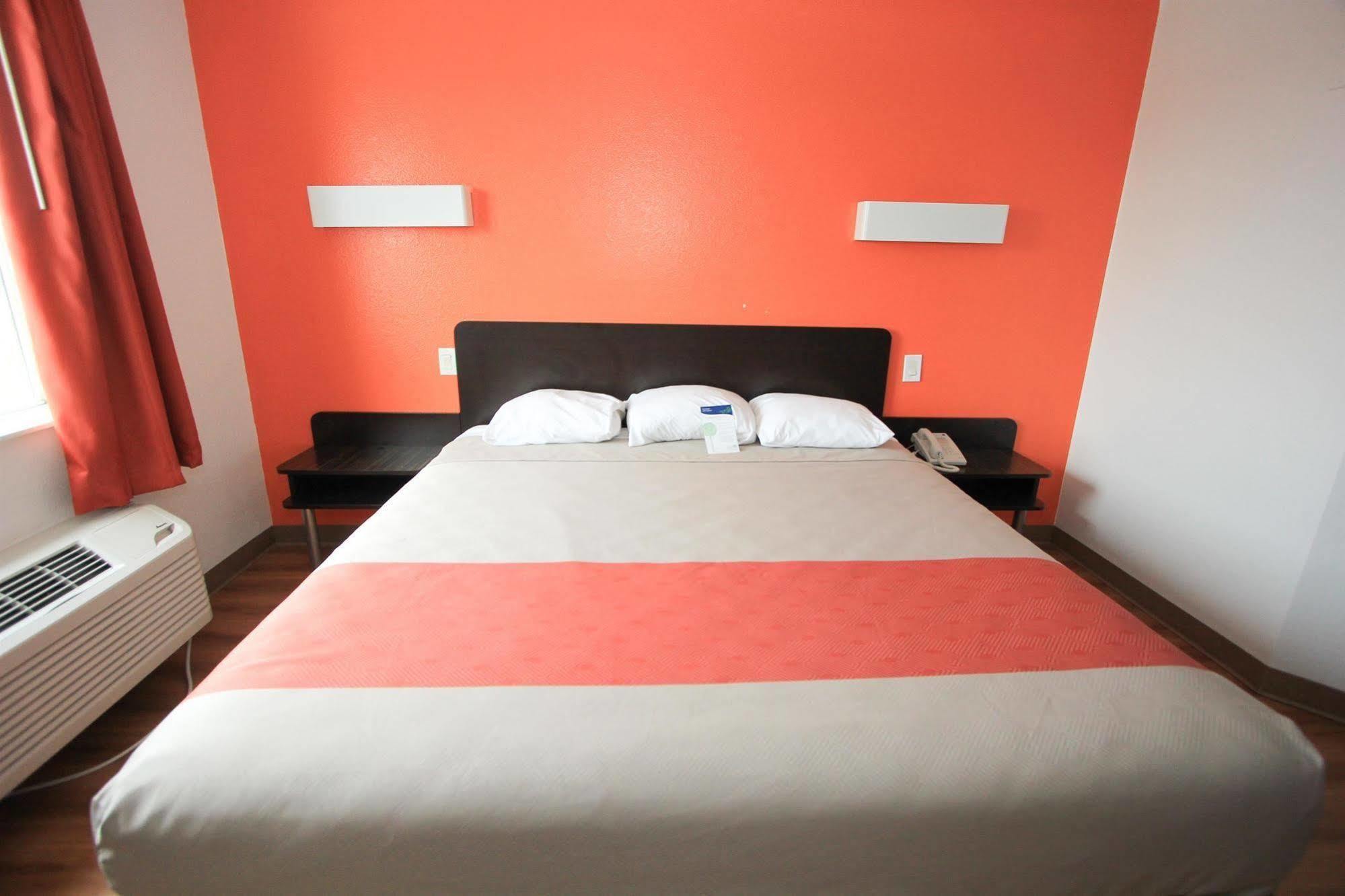 Motel 6-San Antonio, Tx - Downtown - Alamo Dome Εξωτερικό φωτογραφία