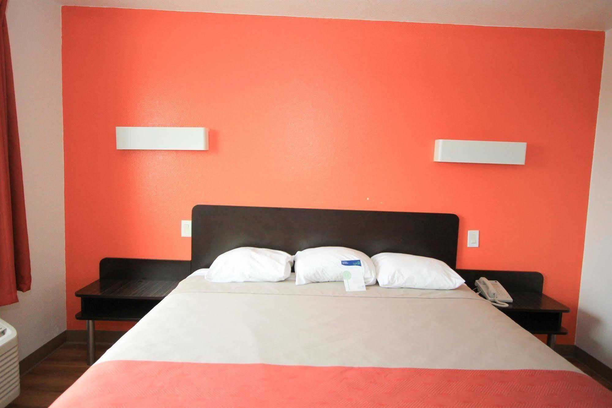 Motel 6-San Antonio, Tx - Downtown - Alamo Dome Εξωτερικό φωτογραφία