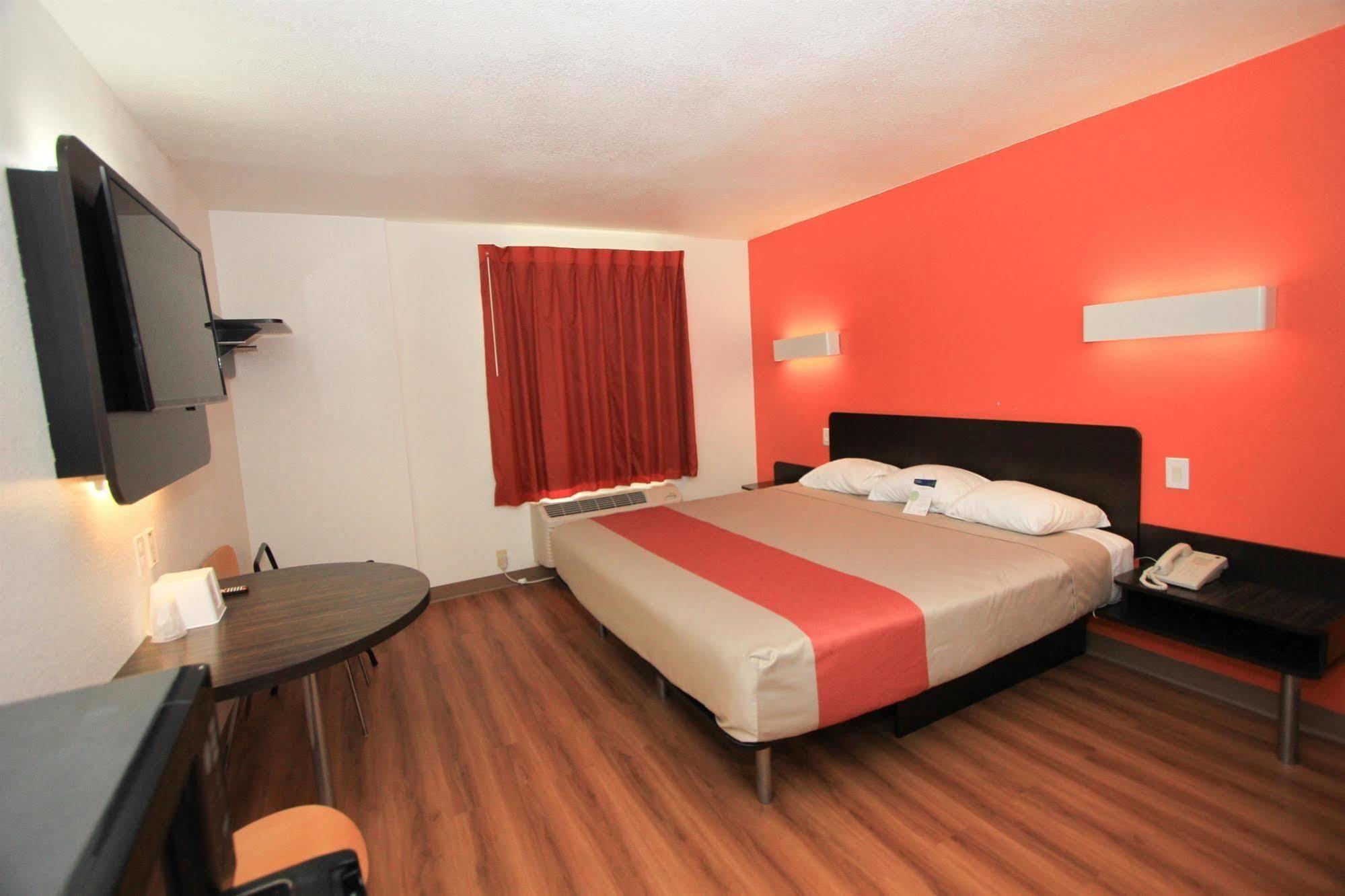 Motel 6-San Antonio, Tx - Downtown - Alamo Dome Εξωτερικό φωτογραφία
