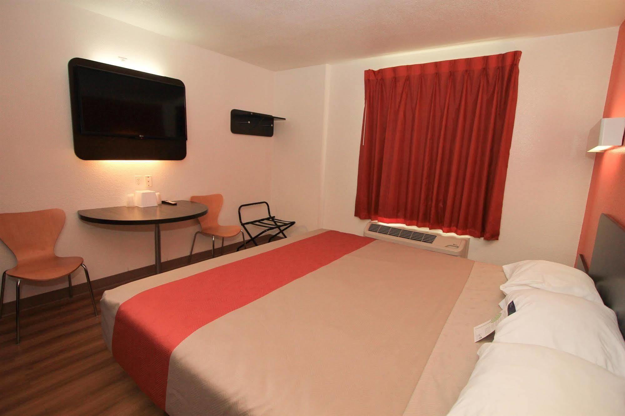 Motel 6-San Antonio, Tx - Downtown - Alamo Dome Εξωτερικό φωτογραφία